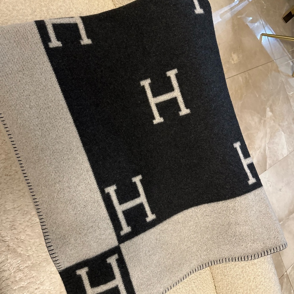 Hermes avalon blanket grey black ecru gris fonce wool excellent condition